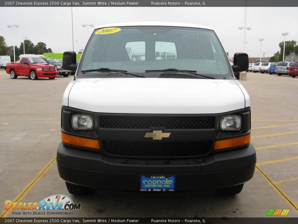 2007 Chevrolet Express 2500 Cargo Van Summit White / Medium Pewter Photo #12