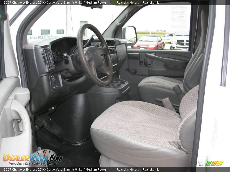 2007 Chevrolet Express 2500 Cargo Van Summit White / Medium Pewter Photo #13