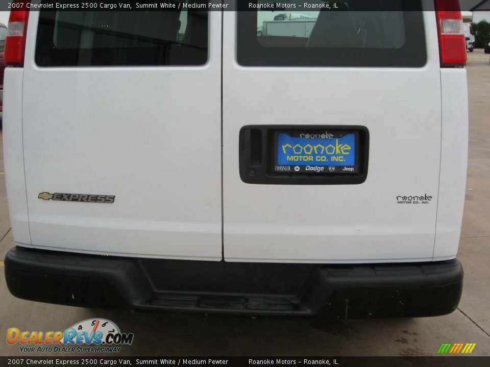 2007 Chevrolet Express 2500 Cargo Van Summit White / Medium Pewter Photo #16