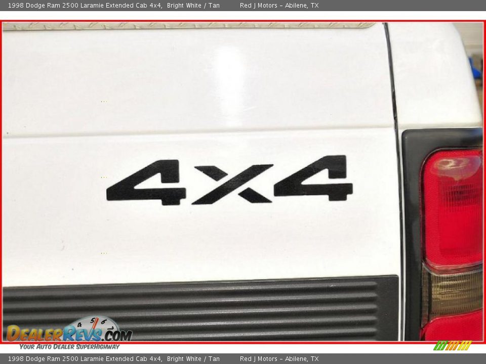 1998 Dodge Ram 2500 Laramie Extended Cab 4x4 Bright White / Tan Photo #5