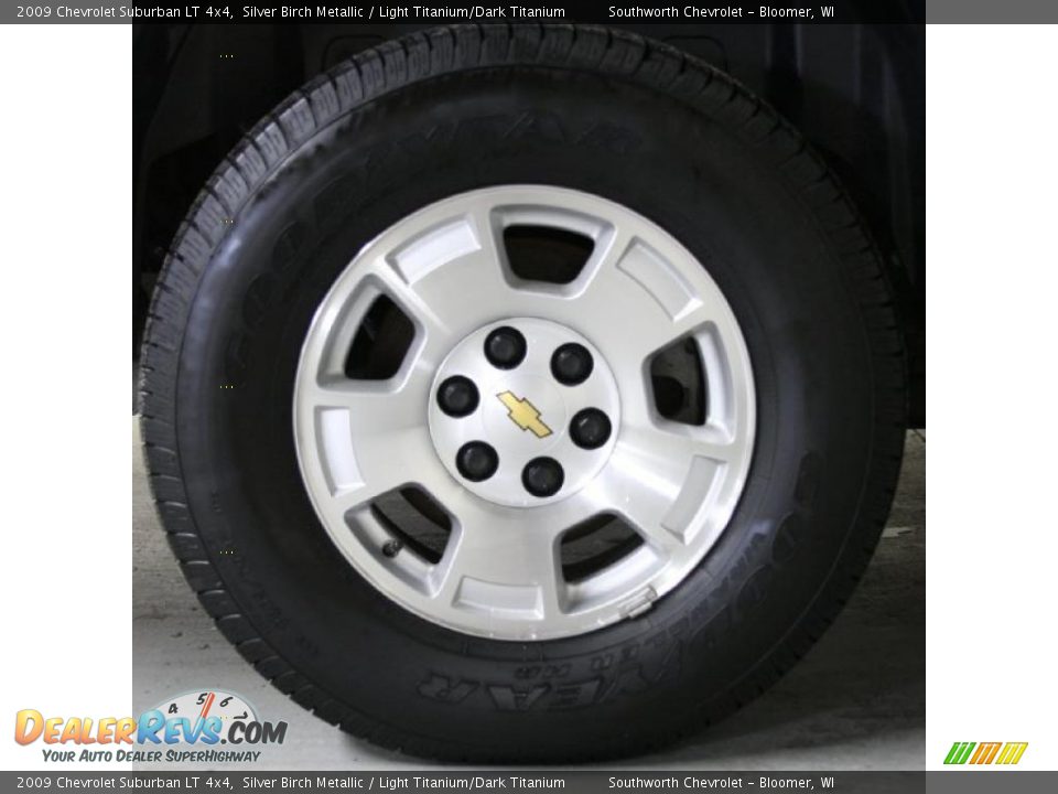 2009 Chevrolet Suburban LT 4x4 Silver Birch Metallic / Light Titanium/Dark Titanium Photo #12