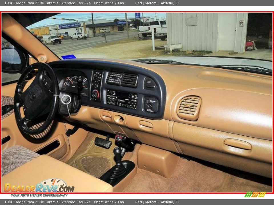 1998 Dodge Ram 2500 Laramie Extended Cab 4x4 Bright White / Tan Photo #22