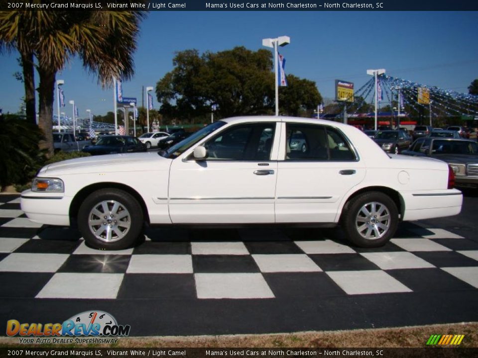 2007 Mercury Grand Marquis LS Vibrant White / Light Camel Photo #2