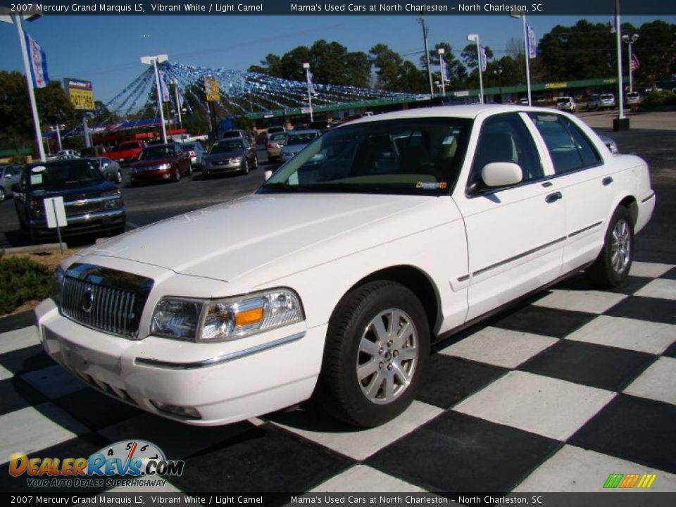 2007 Mercury Grand Marquis LS Vibrant White / Light Camel Photo #3
