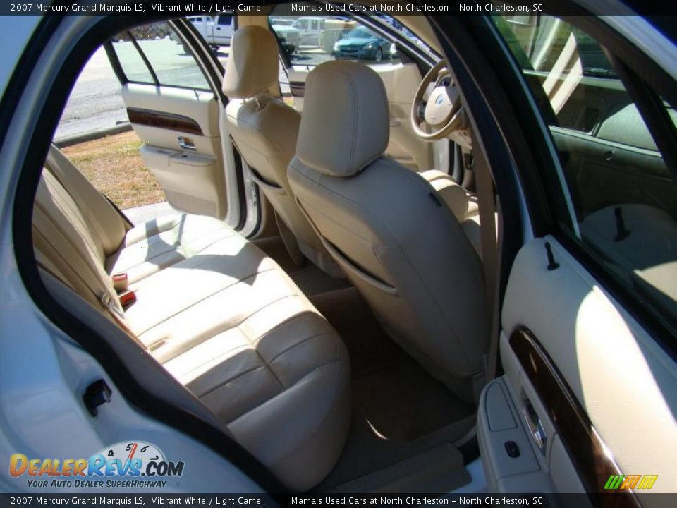 2007 Mercury Grand Marquis LS Vibrant White / Light Camel Photo #15