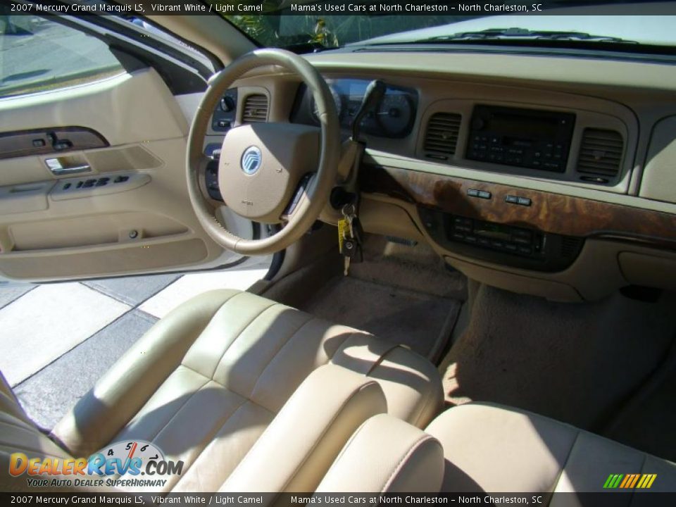 2007 Mercury Grand Marquis LS Vibrant White / Light Camel Photo #18