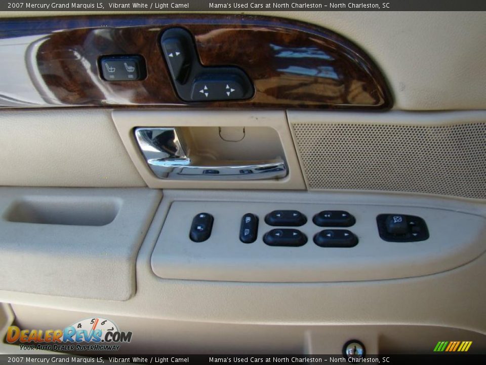 2007 Mercury Grand Marquis LS Vibrant White / Light Camel Photo #23