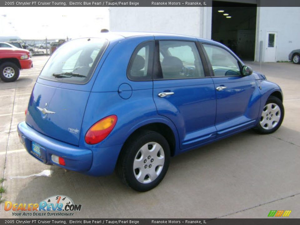 2005 Chrysler PT Cruiser Touring Electric Blue Pearl / Taupe/Pearl Beige Photo #9