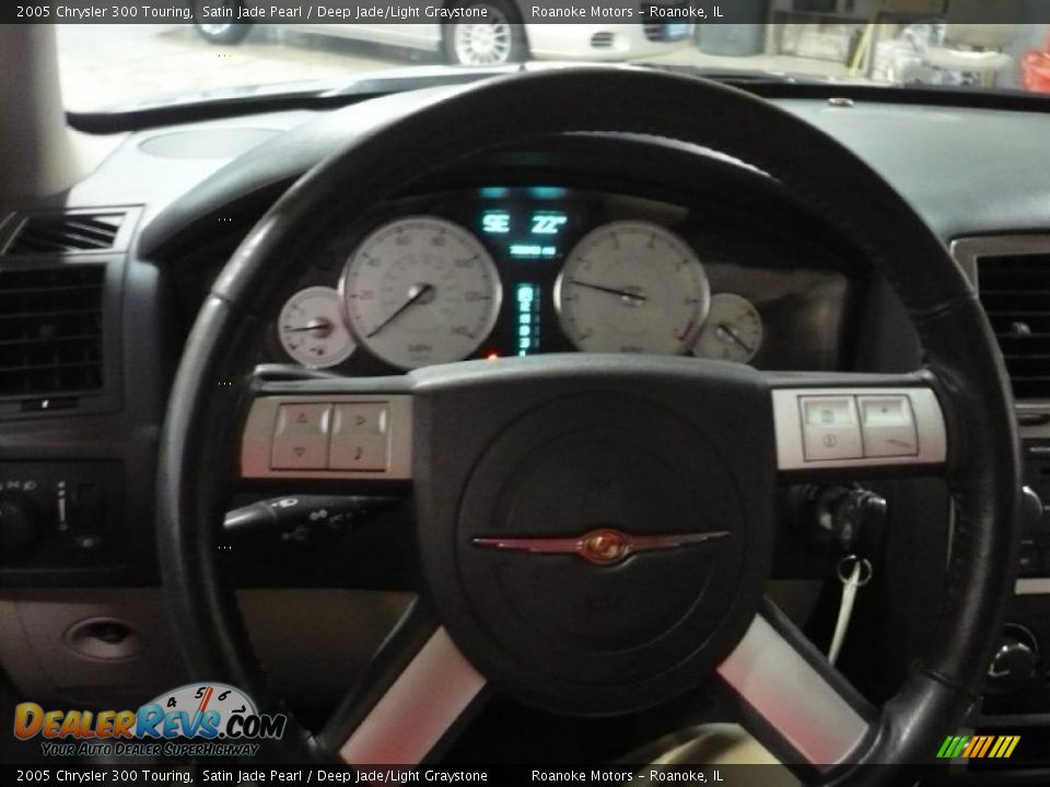 2005 Chrysler 300 Touring Satin Jade Pearl / Deep Jade/Light Graystone Photo #12
