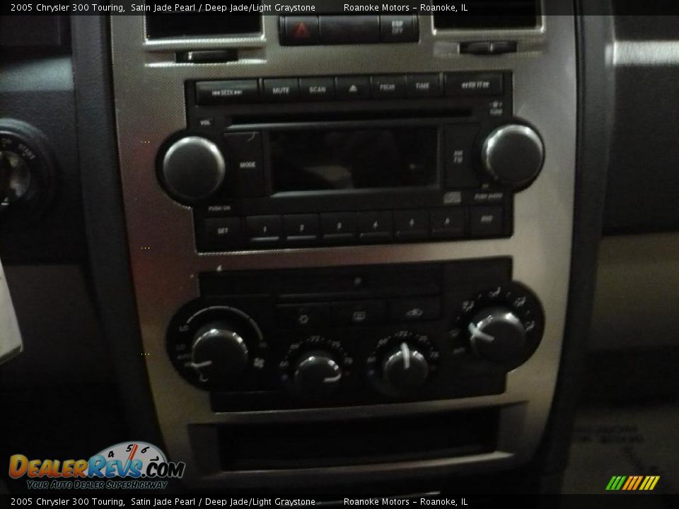 2005 Chrysler 300 Touring Satin Jade Pearl / Deep Jade/Light Graystone Photo #13