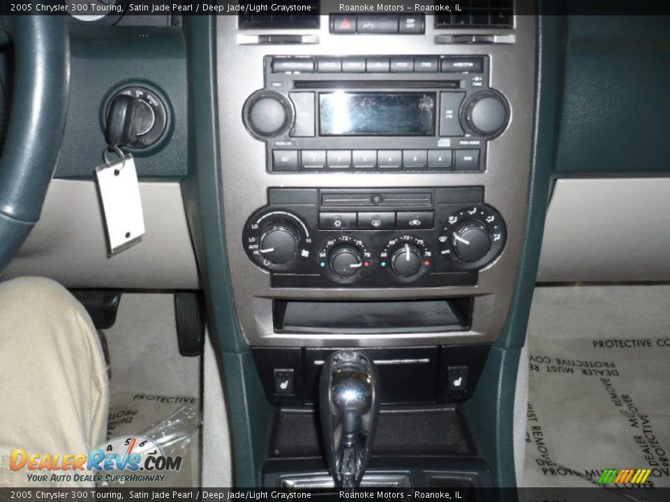 2005 Chrysler 300 Touring Satin Jade Pearl / Deep Jade/Light Graystone Photo #15