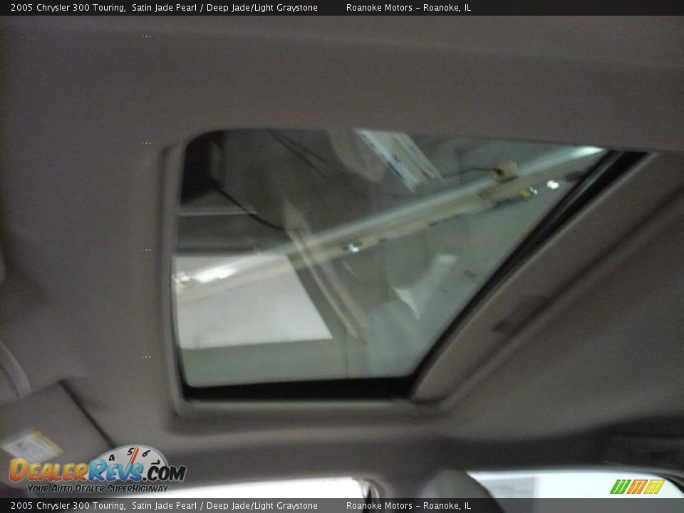 2005 Chrysler 300 Touring Satin Jade Pearl / Deep Jade/Light Graystone Photo #16