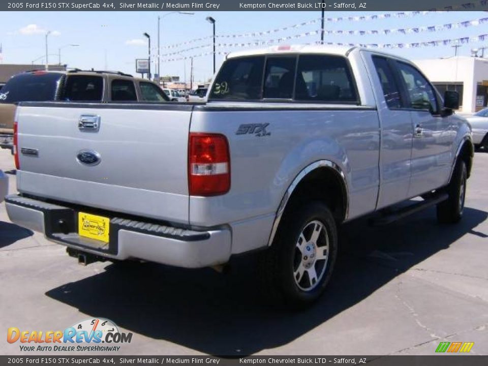2005 Ford F150 STX SuperCab 4x4 Silver Metallic / Medium Flint Grey Photo #3