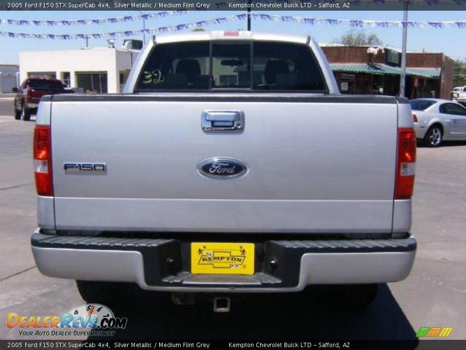 2005 Ford F150 STX SuperCab 4x4 Silver Metallic / Medium Flint Grey Photo #5