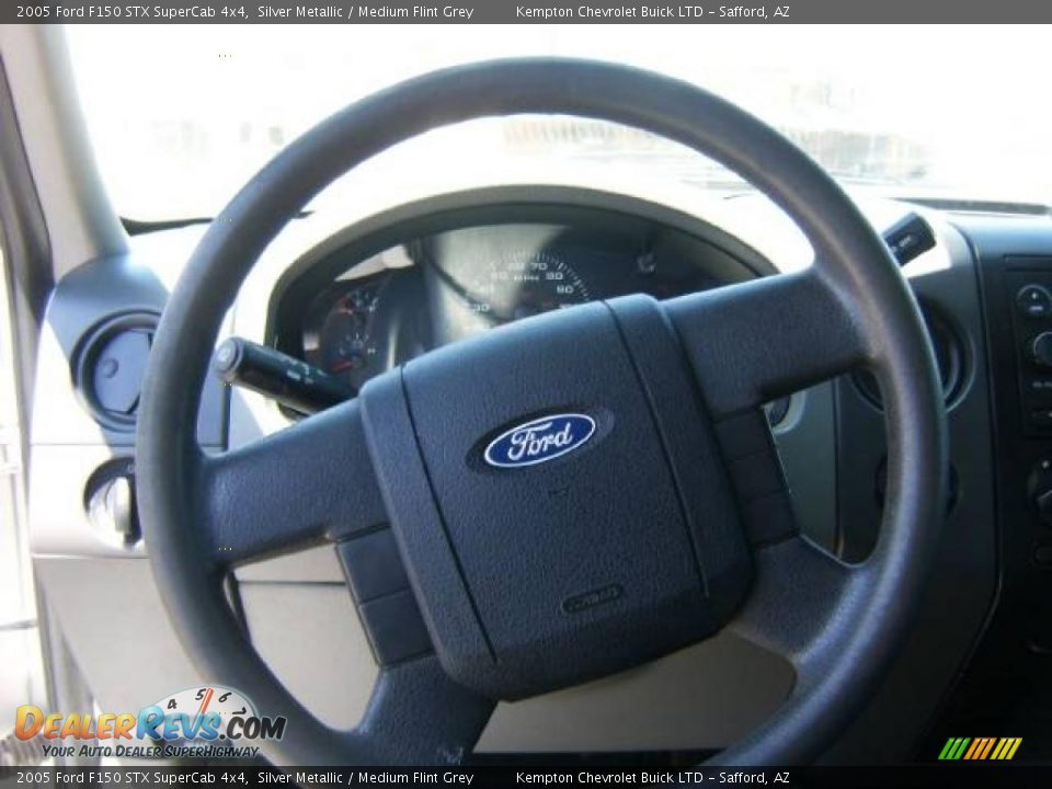 2005 Ford F150 STX SuperCab 4x4 Silver Metallic / Medium Flint Grey Photo #12