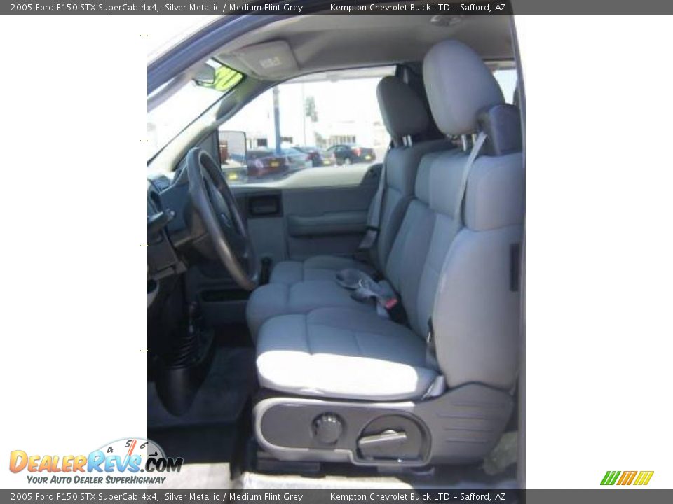 2005 Ford F150 STX SuperCab 4x4 Silver Metallic / Medium Flint Grey Photo #18