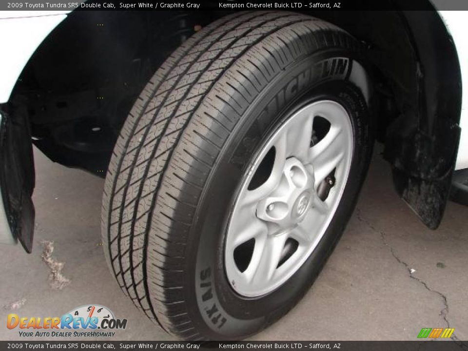 2009 Toyota Tundra SR5 Double Cab Super White / Graphite Gray Photo #9