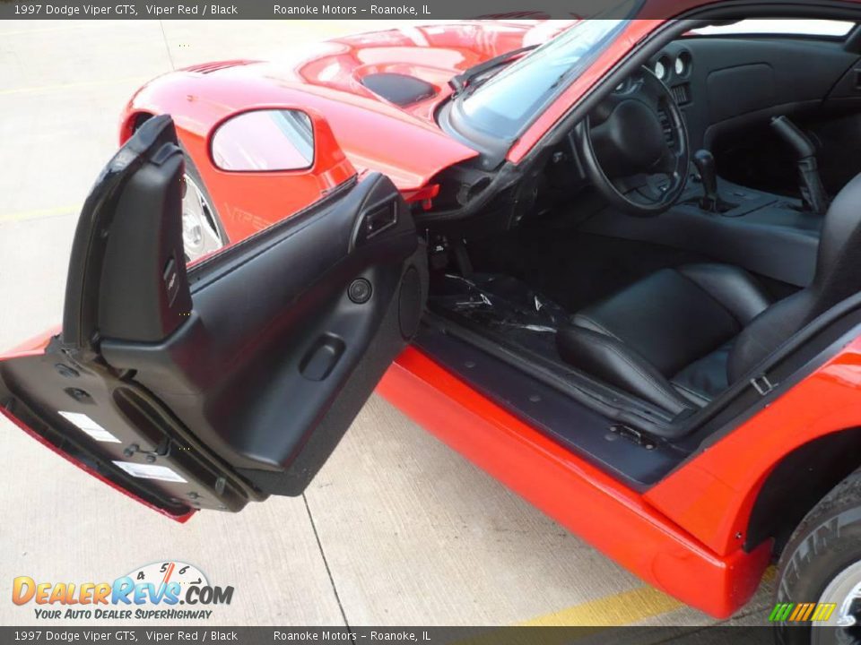 1997 Dodge Viper GTS Viper Red / Black Photo #11