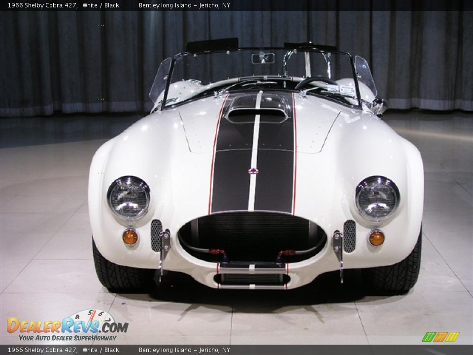 1966 Shelby Cobra 427 White / Black Photo #4