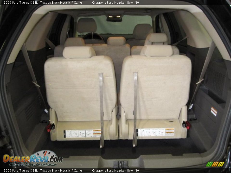 2009 Ford Taurus X SEL Tuxedo Black Metallic / Camel Photo #6