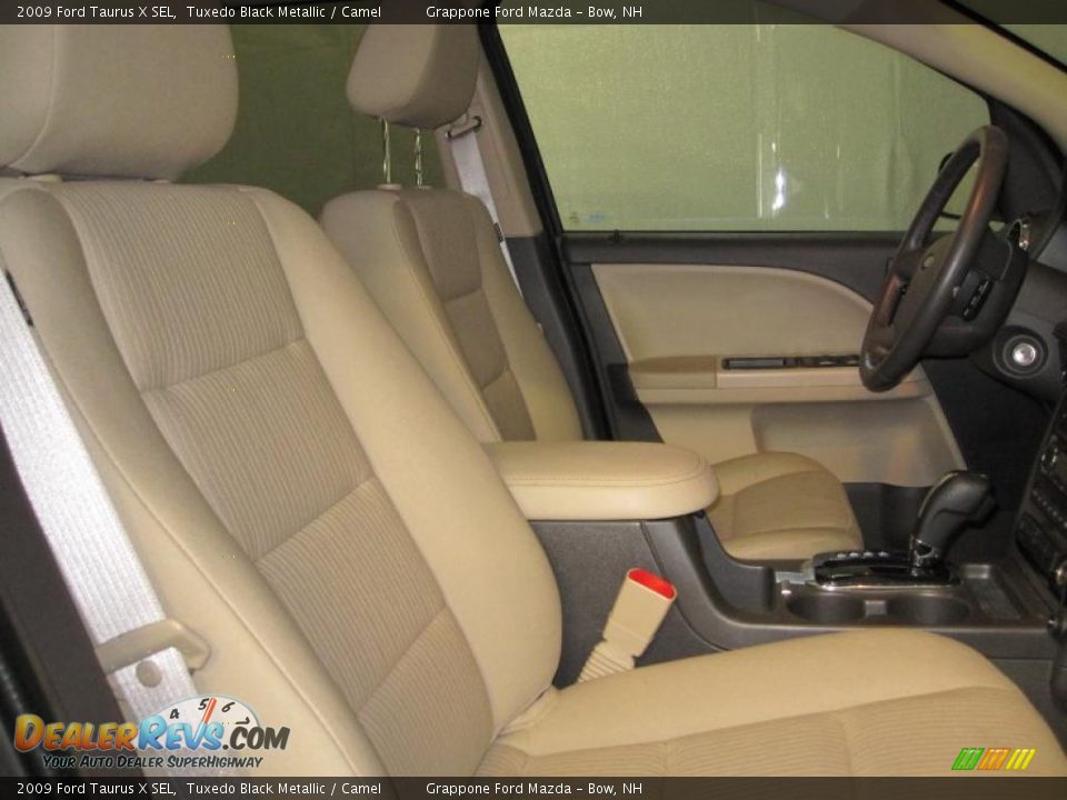 2009 Ford Taurus X SEL Tuxedo Black Metallic / Camel Photo #11