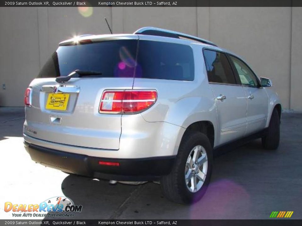 2009 Saturn Outlook XR Quicksilver / Black Photo #7