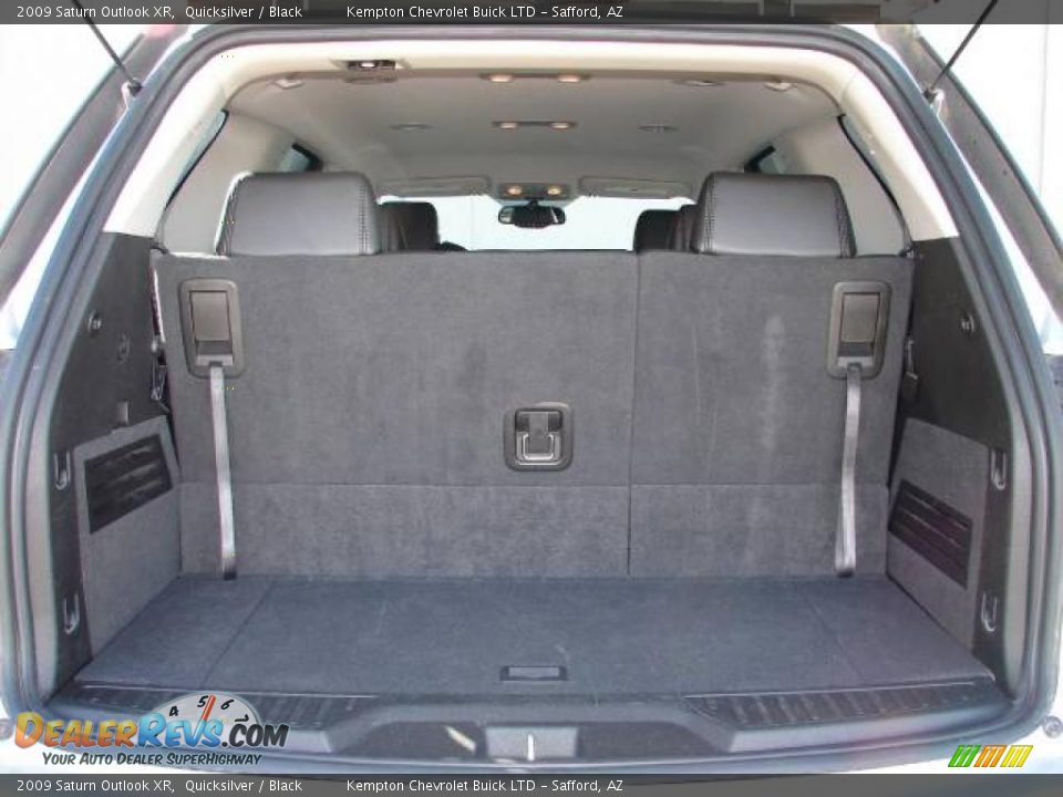 2009 Saturn Outlook XR Quicksilver / Black Photo #22
