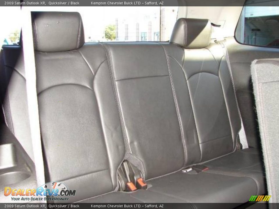2009 Saturn Outlook XR Quicksilver / Black Photo #24
