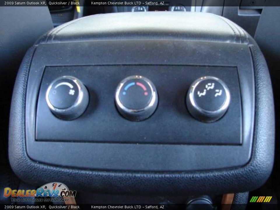 2009 Saturn Outlook XR Quicksilver / Black Photo #25