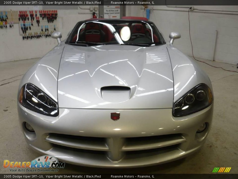 2005 Dodge Viper SRT-10 Viper Bright Silver Metallic / Black/Red Photo #2