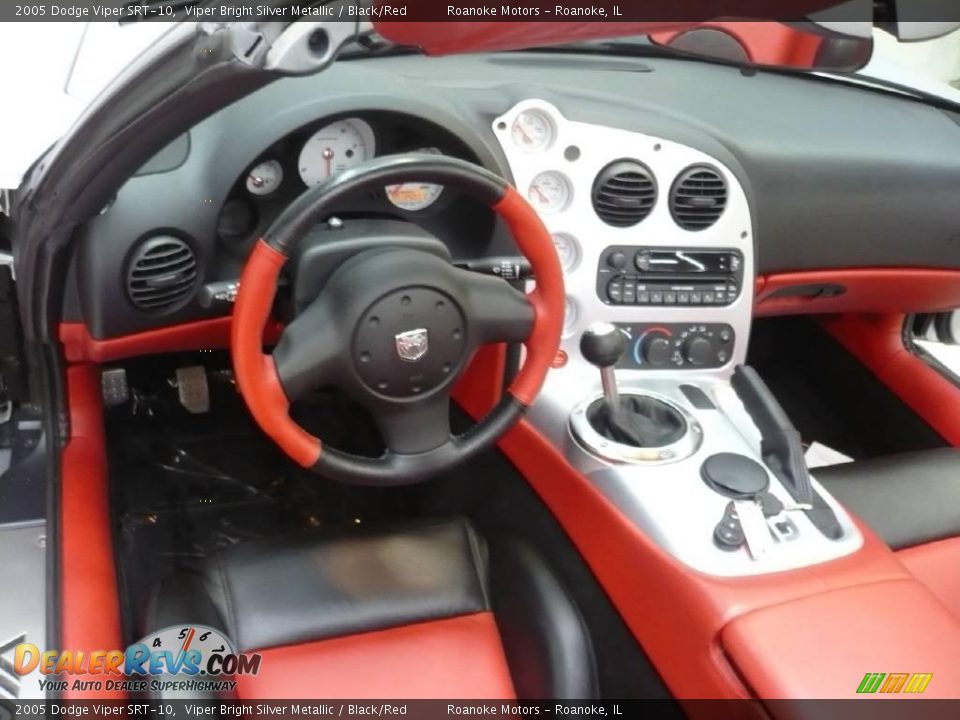 2005 Dodge Viper SRT-10 Viper Bright Silver Metallic / Black/Red Photo #16