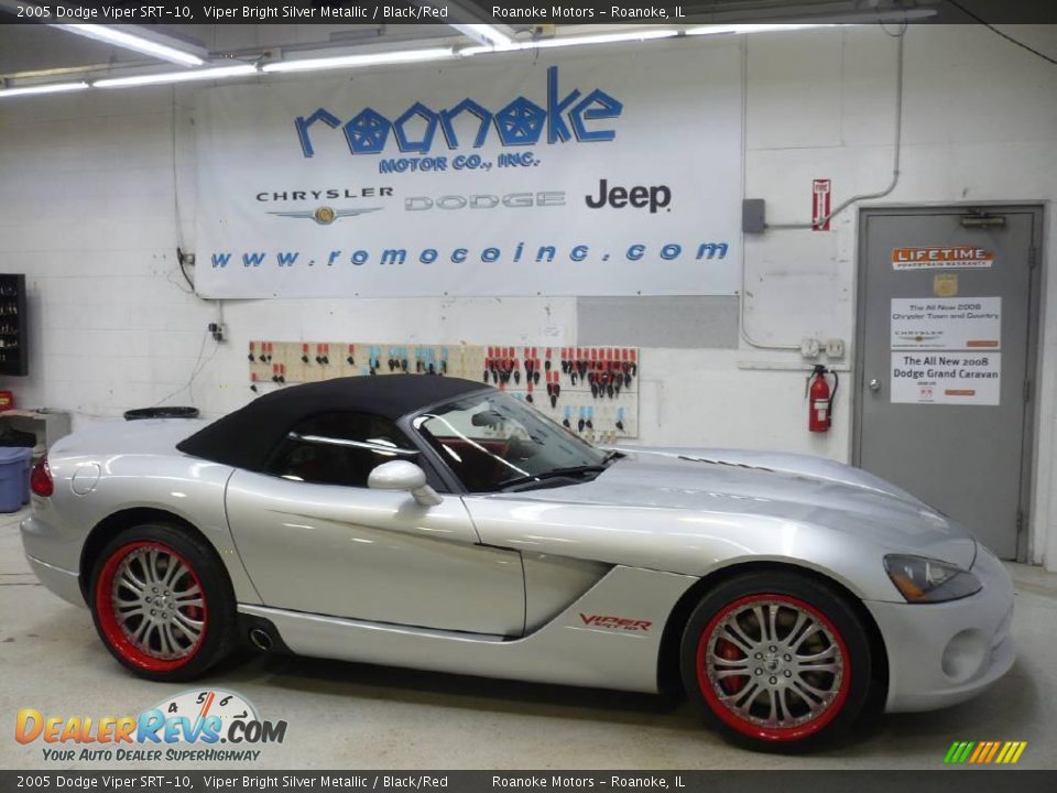 2005 Dodge Viper SRT-10 Viper Bright Silver Metallic / Black/Red Photo #19