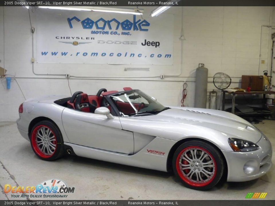 2005 Dodge Viper SRT-10 Viper Bright Silver Metallic / Black/Red Photo #21