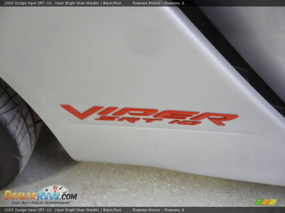 2005 Dodge Viper SRT-10 Viper Bright Silver Metallic / Black/Red Photo #22