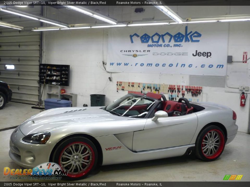 2005 Dodge Viper SRT-10 Viper Bright Silver Metallic / Black/Red Photo #26