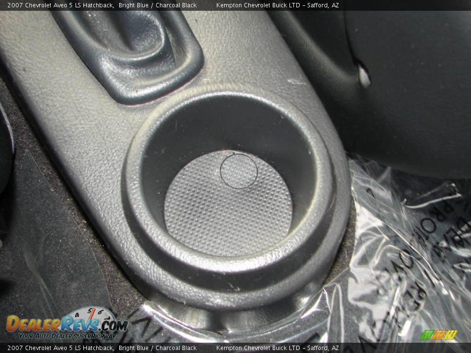 2007 Chevrolet Aveo 5 LS Hatchback Bright Blue / Charcoal Black Photo #18