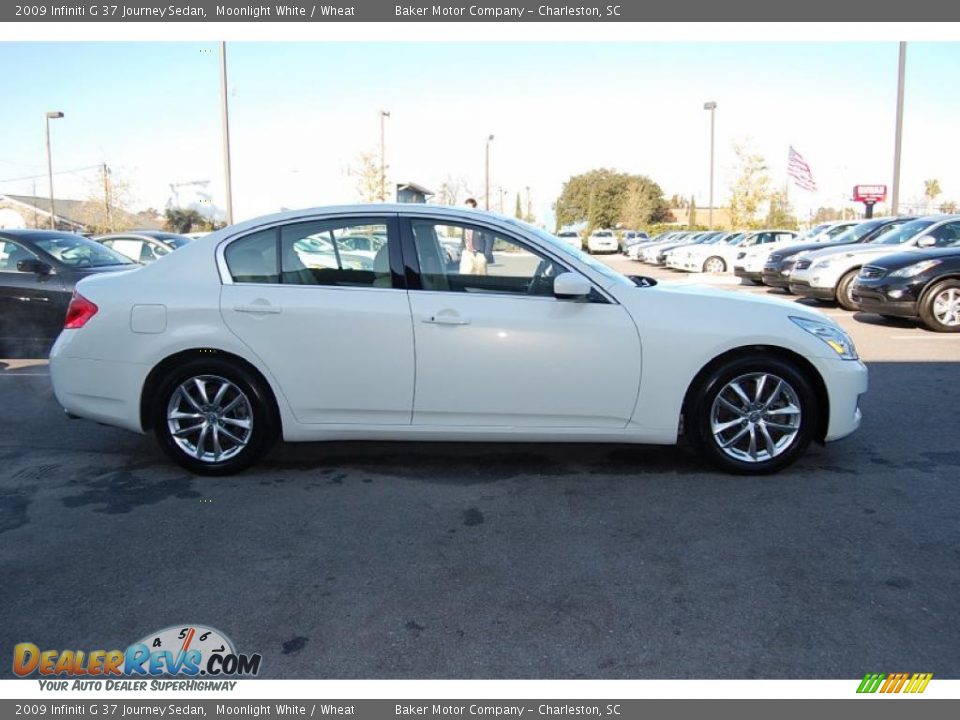 2009 Infiniti G 37 Journey Sedan Moonlight White / Wheat Photo #15