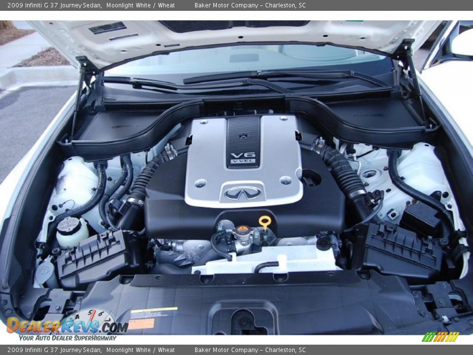 2009 Infiniti G 37 Journey Sedan Moonlight White / Wheat Photo #21