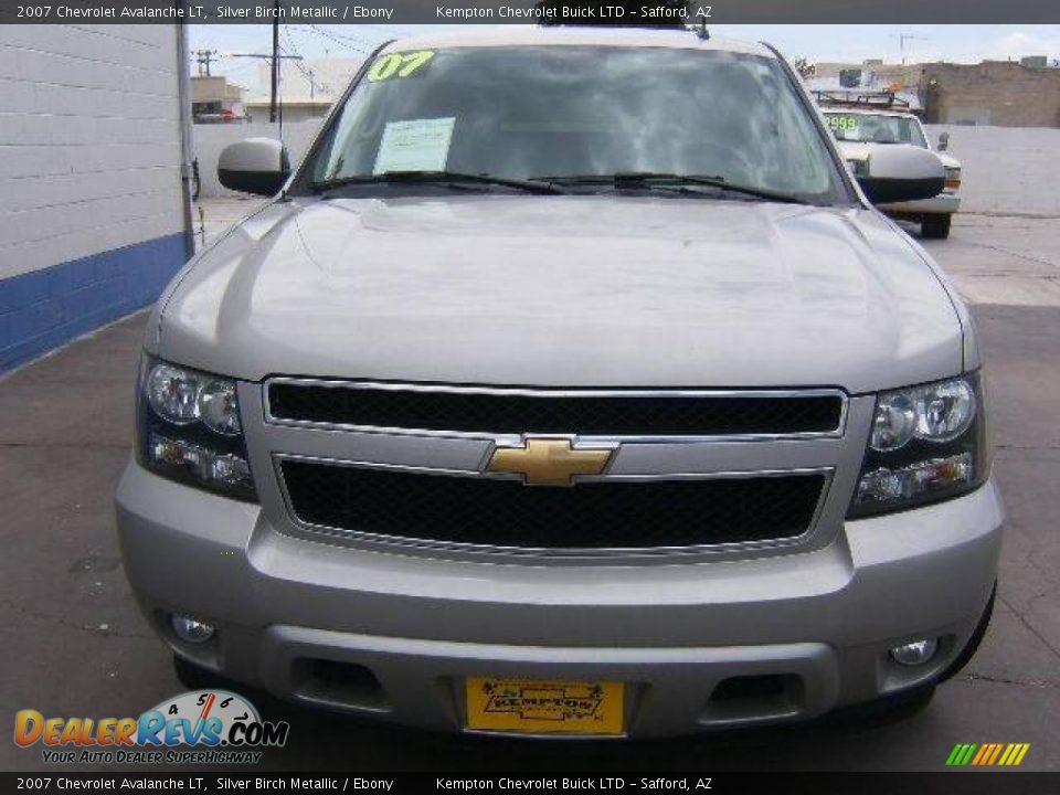 2007 Chevrolet Avalanche LT Silver Birch Metallic / Ebony Photo #2