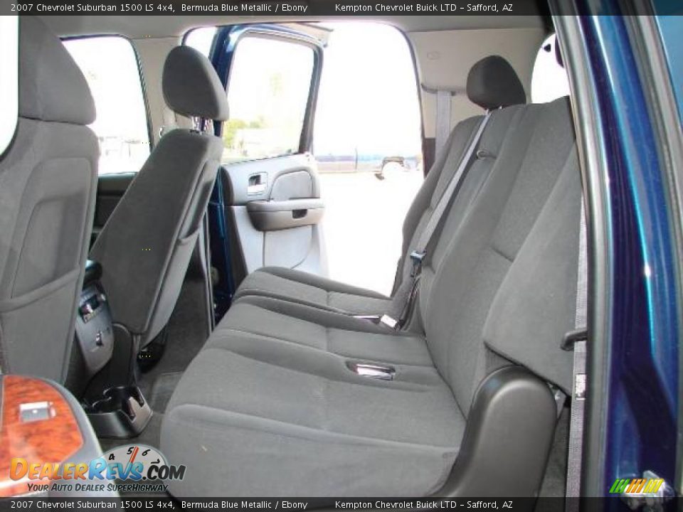 2007 Chevrolet Suburban 1500 LS 4x4 Bermuda Blue Metallic / Ebony Photo #19