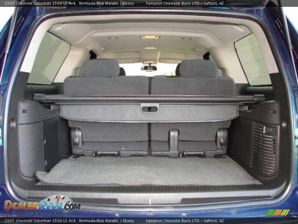 2007 Chevrolet Suburban 1500 LS 4x4 Bermuda Blue Metallic / Ebony Photo #25