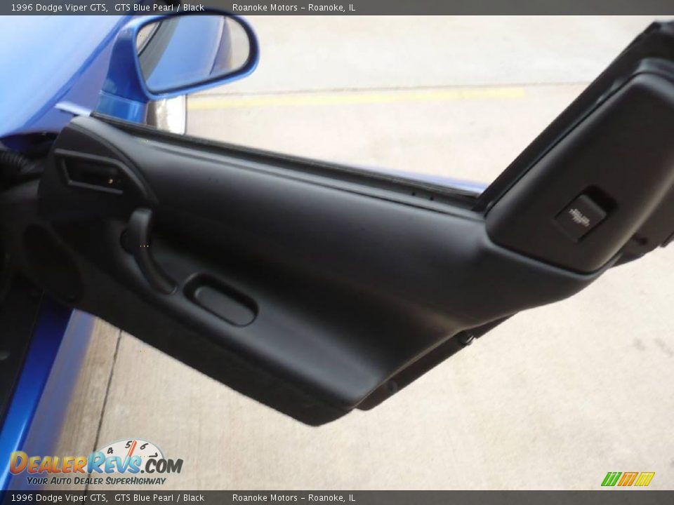 1996 Dodge Viper GTS GTS Blue Pearl / Black Photo #23