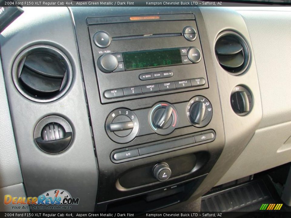 2004 Ford F150 XLT Regular Cab 4x4 Aspen Green Metallic / Dark Flint Photo #8