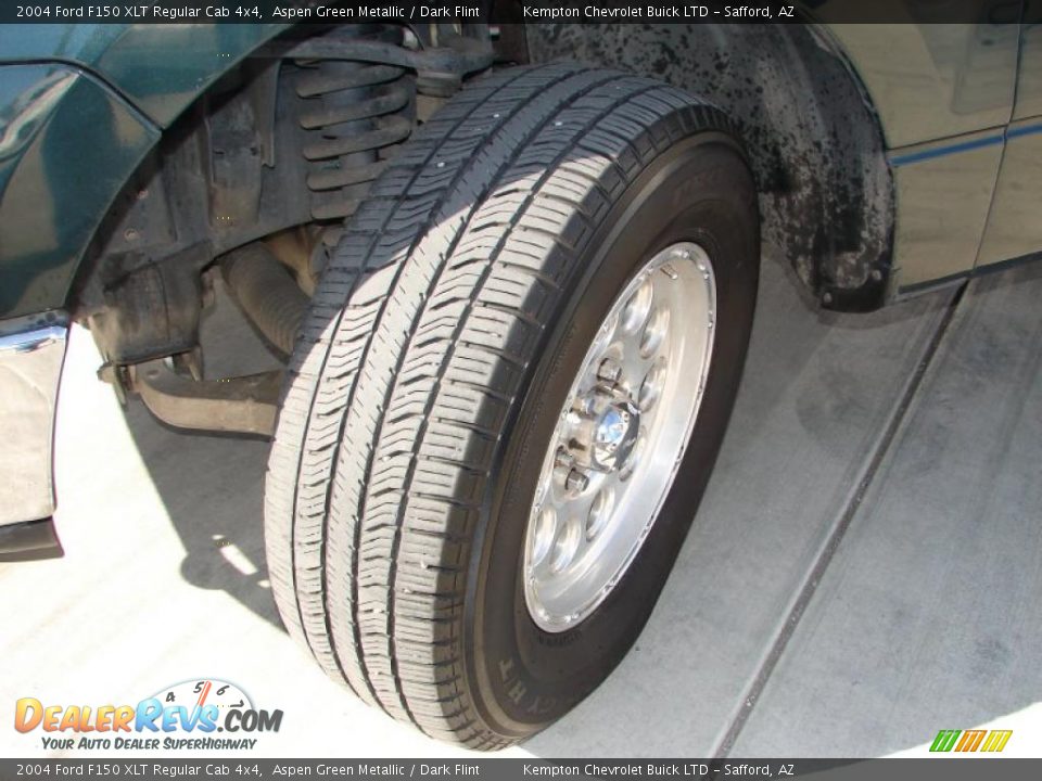2004 Ford F150 XLT Regular Cab 4x4 Aspen Green Metallic / Dark Flint Photo #18