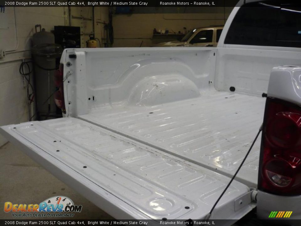 2008 Dodge Ram 2500 SLT Quad Cab 4x4 Bright White / Medium Slate Gray Photo #6