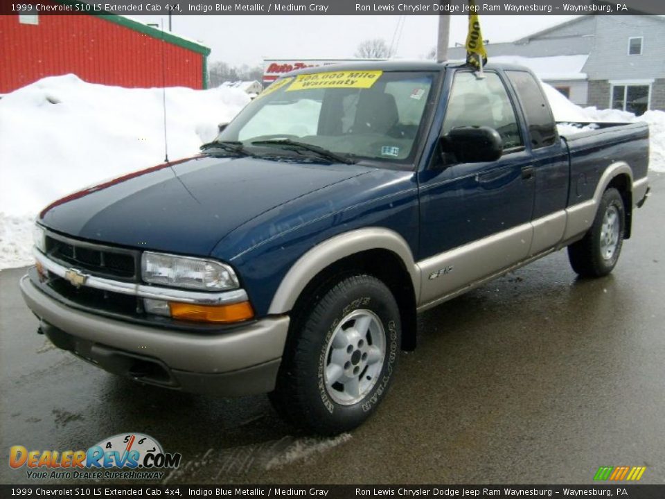1999 Chevrolet S10 LS Extended Cab 4x4 Indigo Blue Metallic / Medium Gray Photo #1