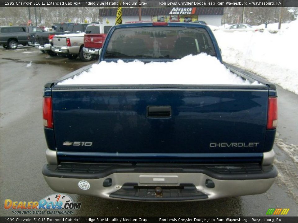 1999 Chevrolet S10 LS Extended Cab 4x4 Indigo Blue Metallic / Medium Gray Photo #4
