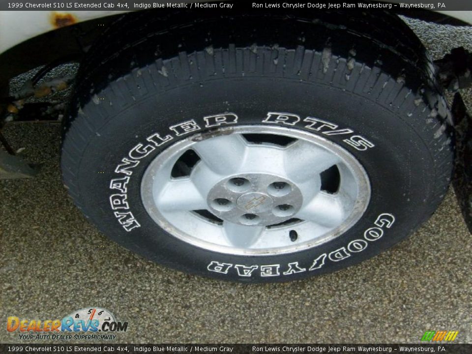 1999 Chevrolet S10 LS Extended Cab 4x4 Indigo Blue Metallic / Medium Gray Photo #14
