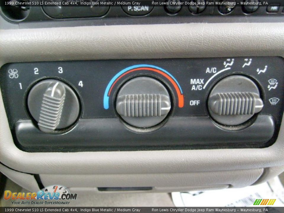 1999 Chevrolet S10 LS Extended Cab 4x4 Indigo Blue Metallic / Medium Gray Photo #24