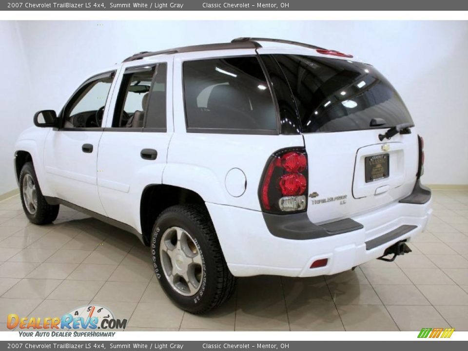 2007 Chevrolet TrailBlazer LS 4x4 Summit White / Light Gray Photo #5